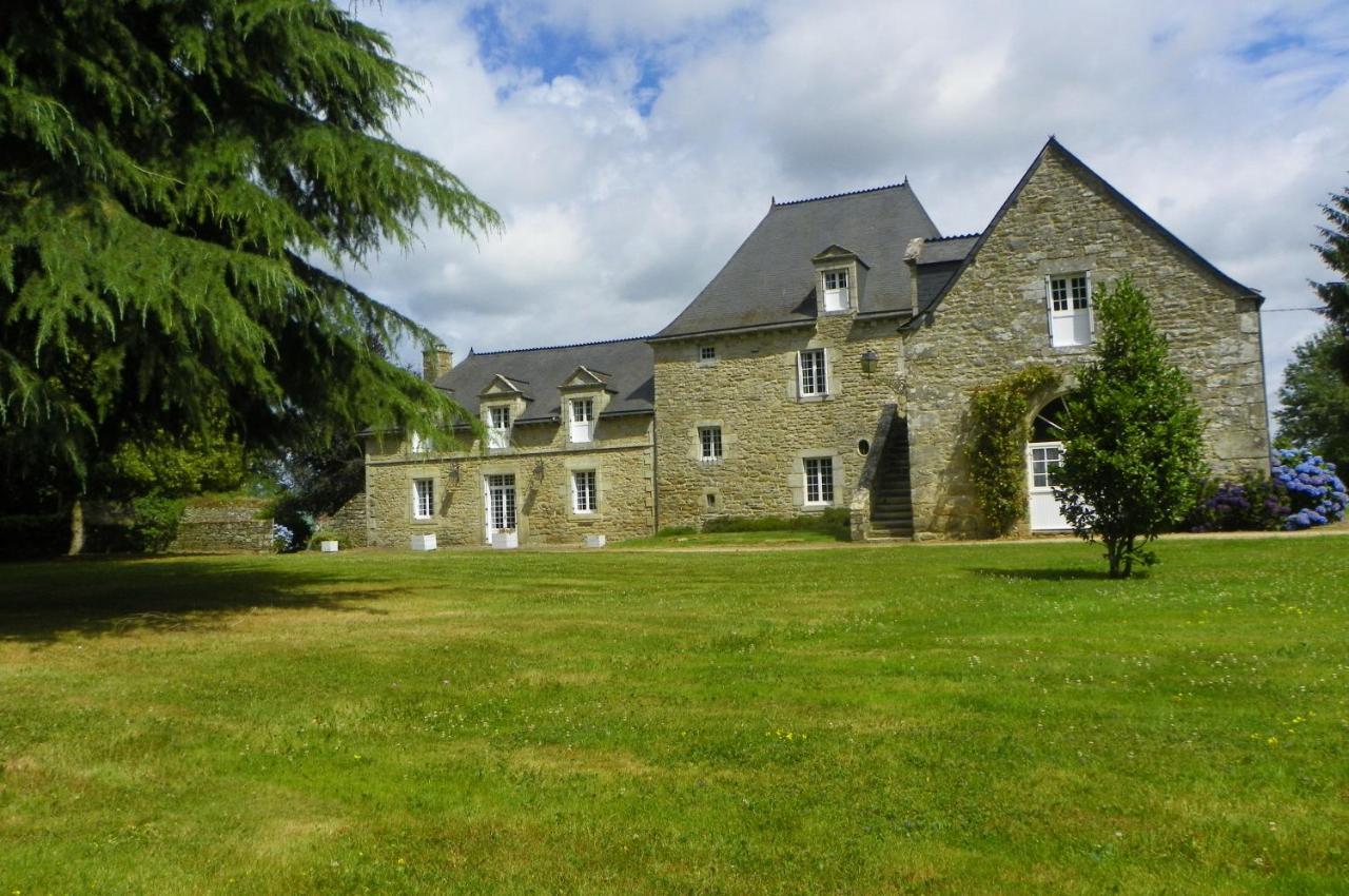 Manoir De Saint-Fiacre Bed and Breakfast Malansac Eksteriør billede