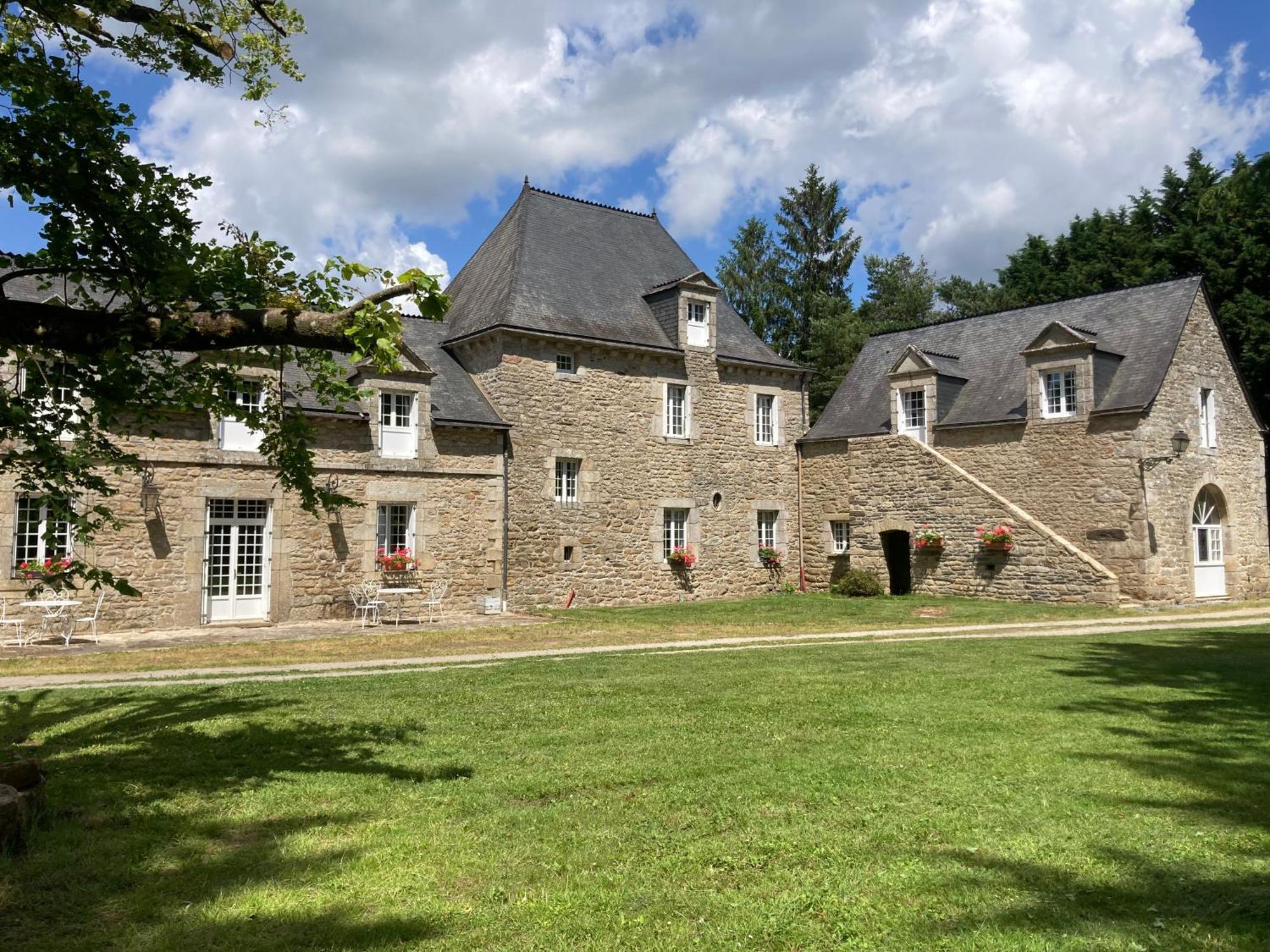 Manoir De Saint-Fiacre Bed and Breakfast Malansac Eksteriør billede